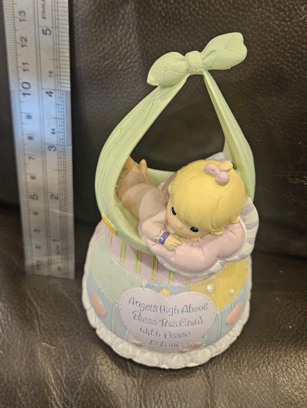 Precious Moments-Baby Girl Music Box Plays "Alway In My Heart" 102417 - Picture 3 of 6
